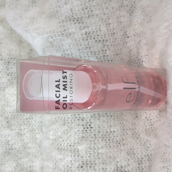 e.l.f. Facial Oil Mist in RESTORING, 60ml/2.02fl oz - Picture 9 of 9